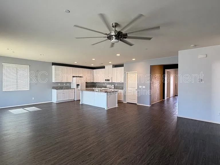 2158 Albatross Way — Photo 2