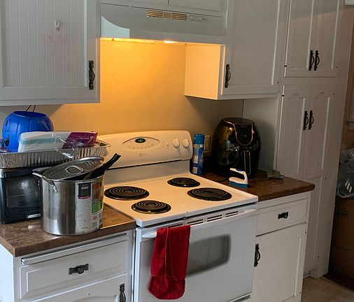 3rd image of 3442 Logan Ave N