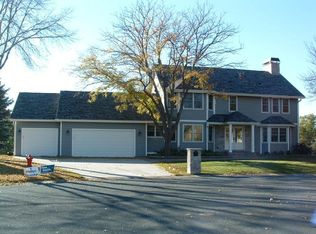 9556 Yukon Cir S, Minneapolis, MN 55438