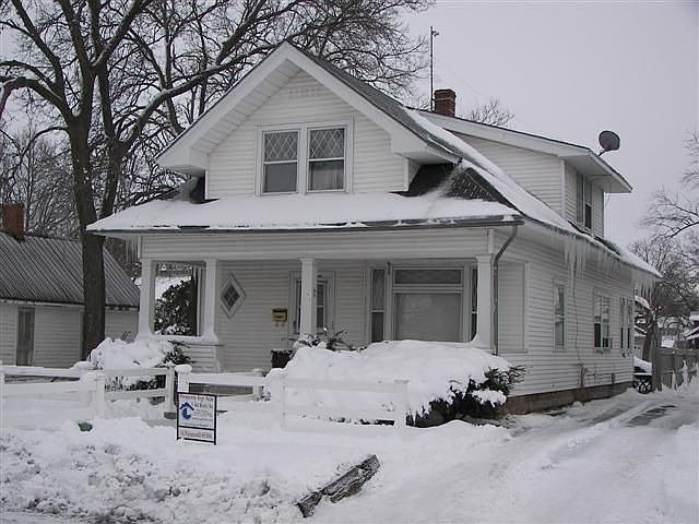 1st image of 111 E 10th St