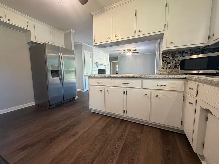 2703 Toronto Ln — Photo 11