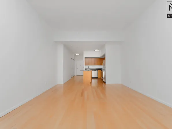 20 West Street 22L image 3 of 27