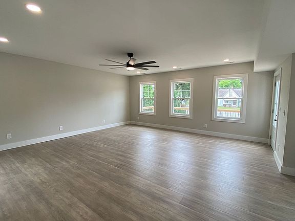 3rd image of 195 Race St
