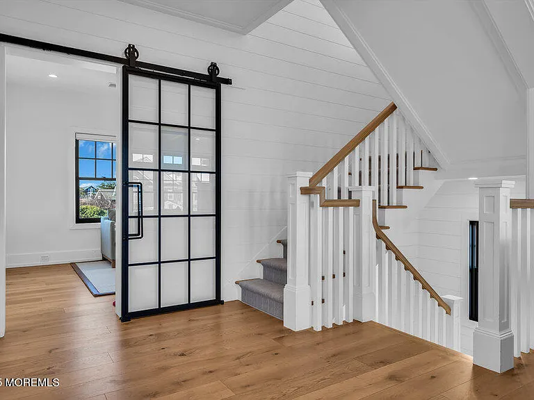 802 1st Ave — Photo 17