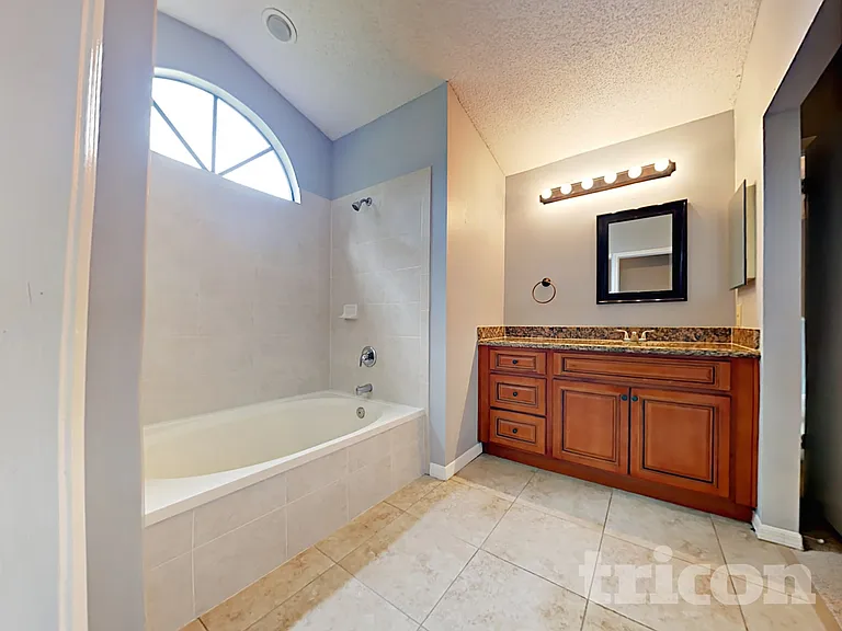 1805 Hitching Post Pl — Photo 16
