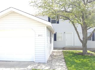 2411 Oakland Cir, Morris, IL 60450