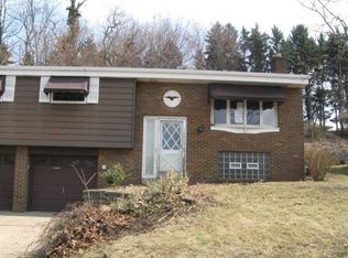 121 Mallard Dr, Mc Kees Rocks, PA 15136