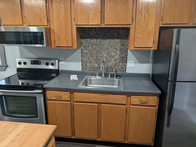 36 Main St #2 — Photo 4