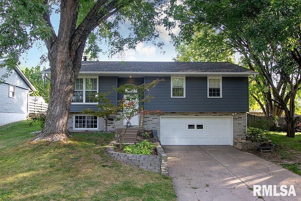 1st image of 3207 S Hampton Dr
