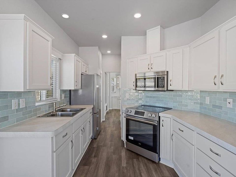 1st image of 939 N Acacia Rd #46