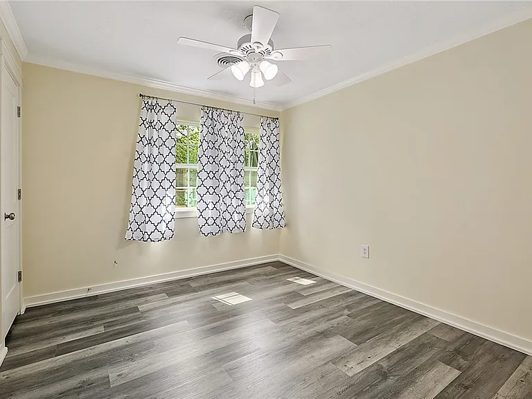 741 Garden Acres Blvd — Photo 17