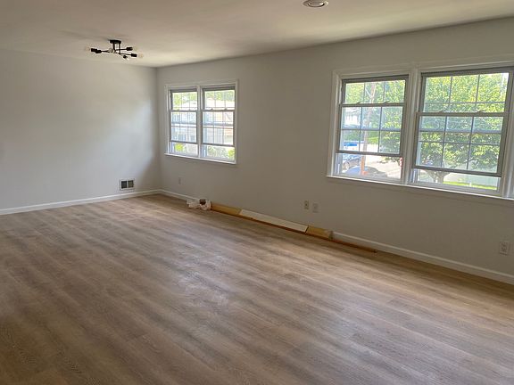 5th image of 0 Adelaide Ave Floor 2