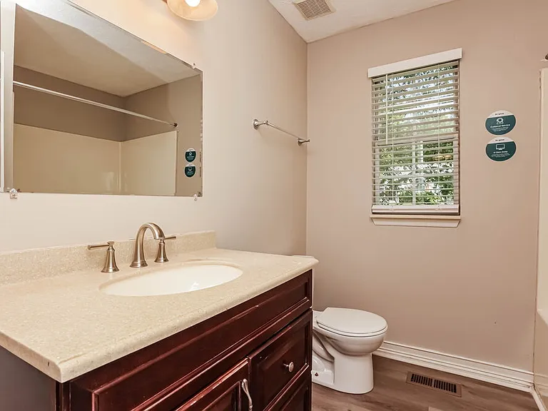 1610 Cedar Tree Ln — Photo 10