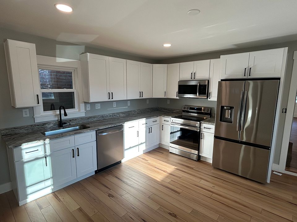 1st image of 320 Harrison Ave #A