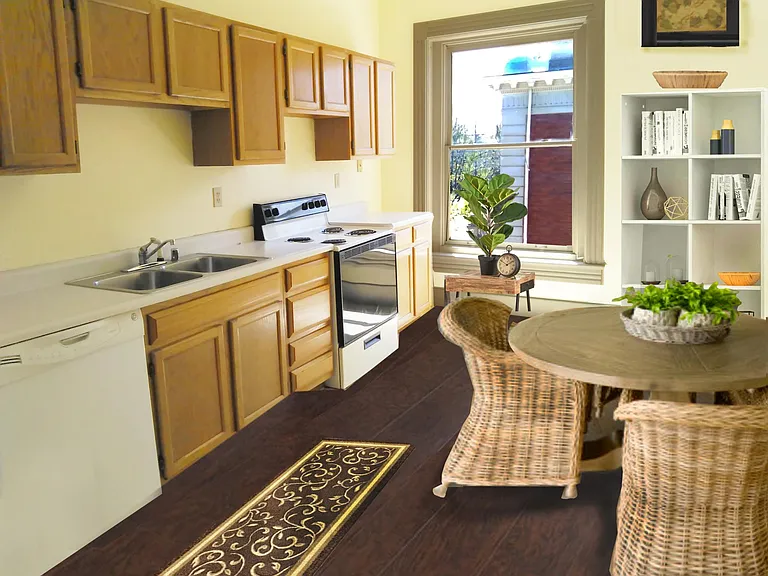 KITCHEN Eat-in w/ view