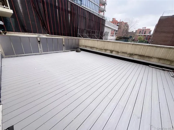 138-12 Northern Boulevard image 15 of 16