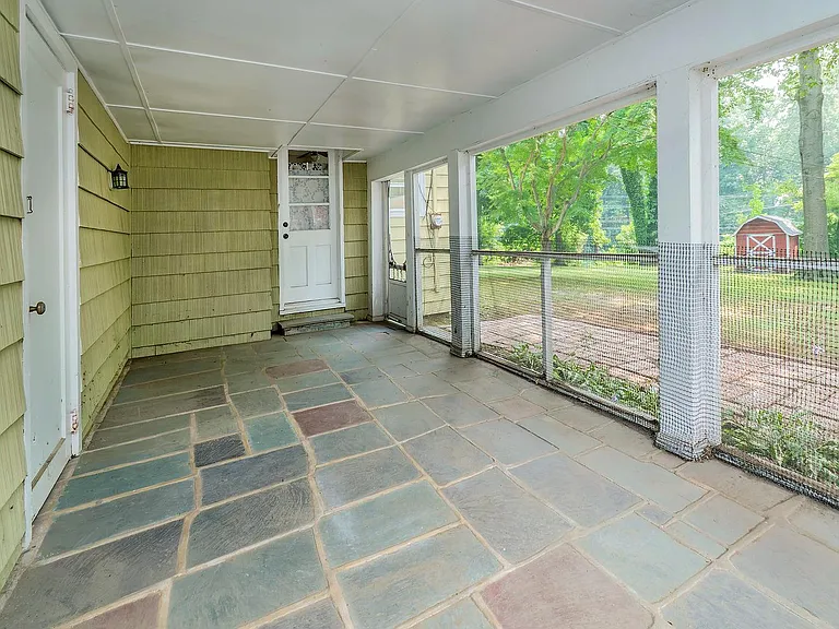 65 Beechwood Dr — Photo 14