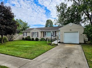 227 Elizabeth Ave, Findlay, OH 45840