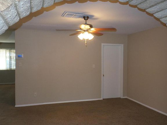 5th image of 3326 W Glenn Dr