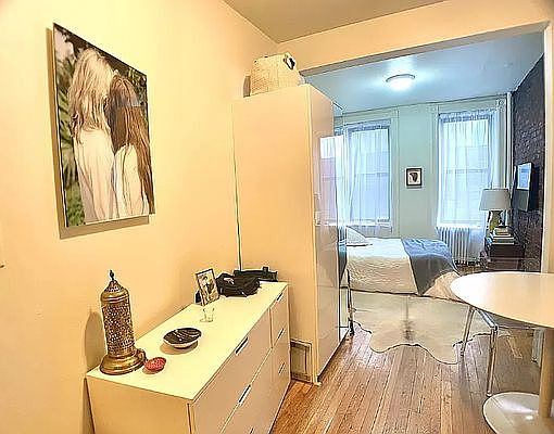 2nd image of 110 Thompson St APT 2D