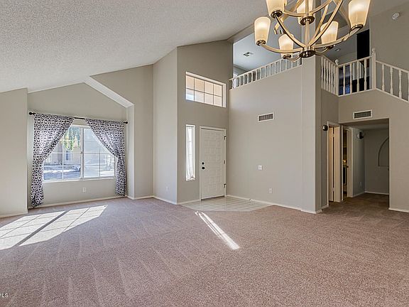 4th image of 3126 N 114th Dr