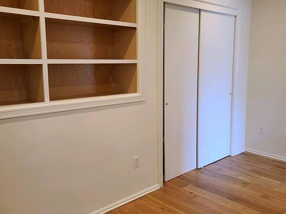 4th image of 61 Sussex St #61