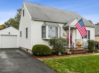 6 Winding Way, Clifton, NJ 07012