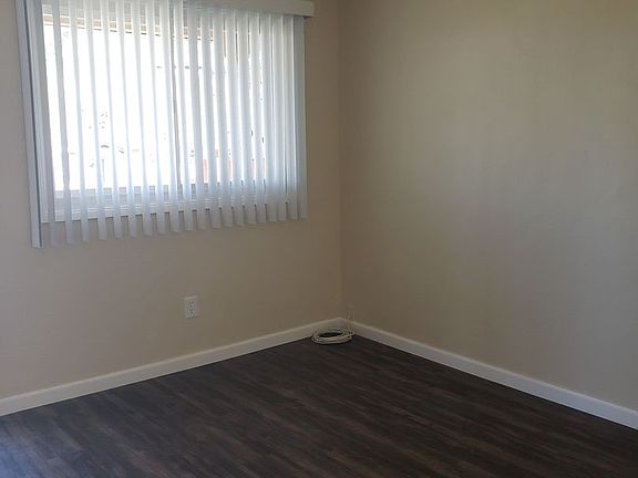 4th image of 3351-59 Madison Ave #10