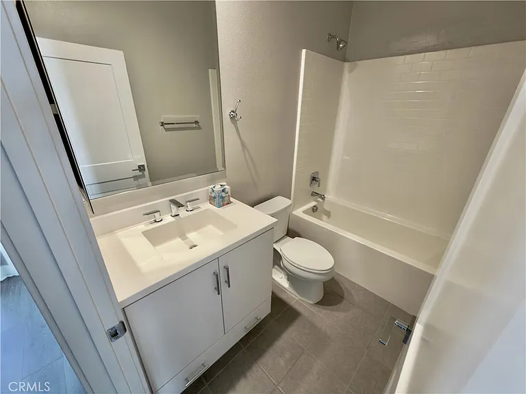 977 E Mason Ln #116 — Photo 31
