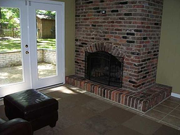 5th image of 101 Kingswood Dr