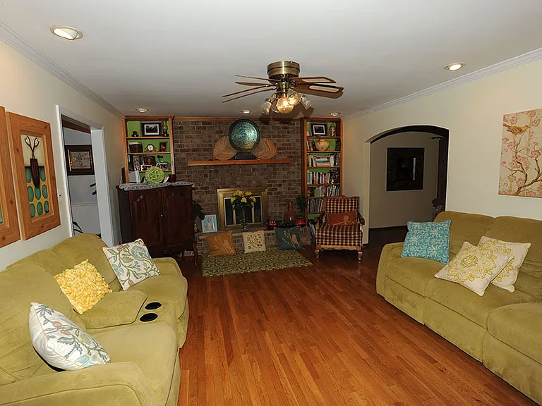 2788 Pinewood Dr — Photo 5