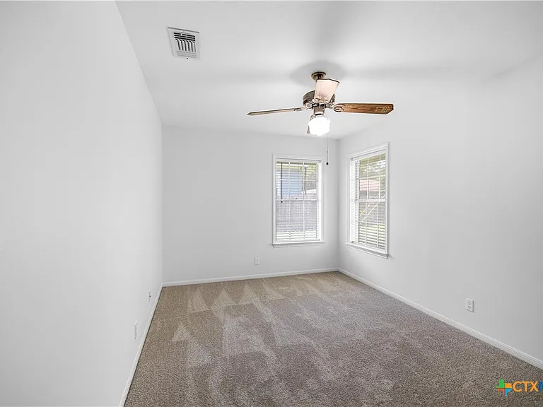 608 Rosewood Dr — Photo 16