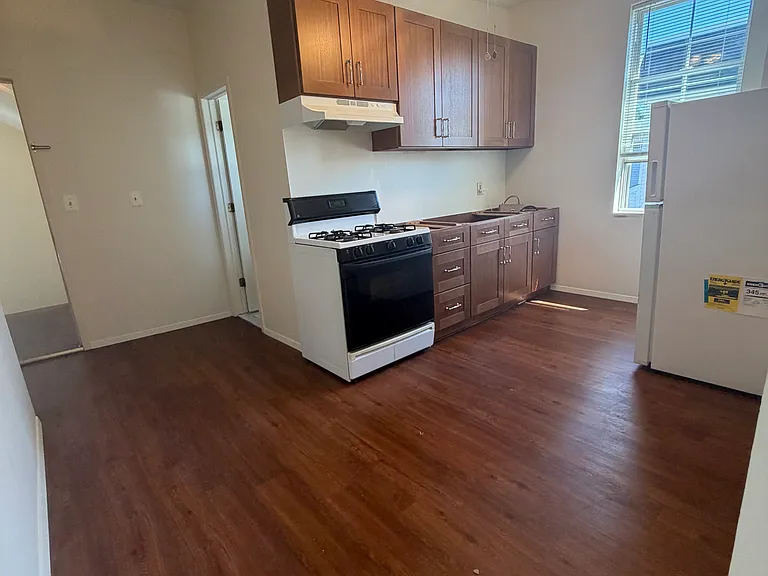 304 N Wellwood Ave #3 — Photo 11
