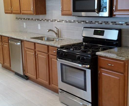 4th image of 138 Pawling Ave