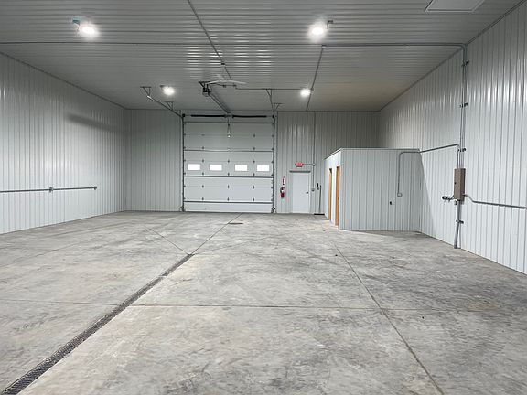3rd image of 1050 Hoeschler Dr #3