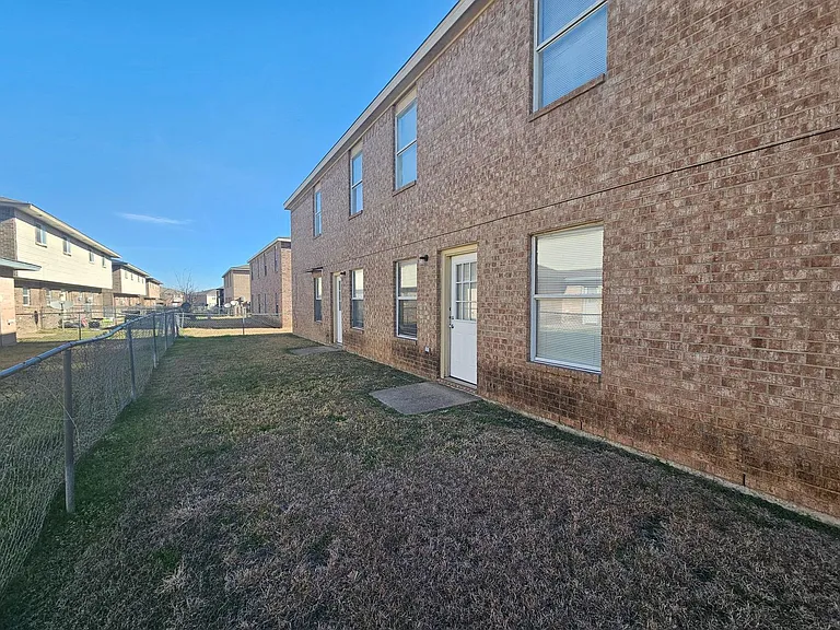3209 Toledo Dr #A — Photo 16