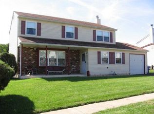 3619 Sunny Lea Rd, Bensalem, PA 19020