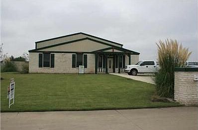 1st image of 2817 Winchester Dr