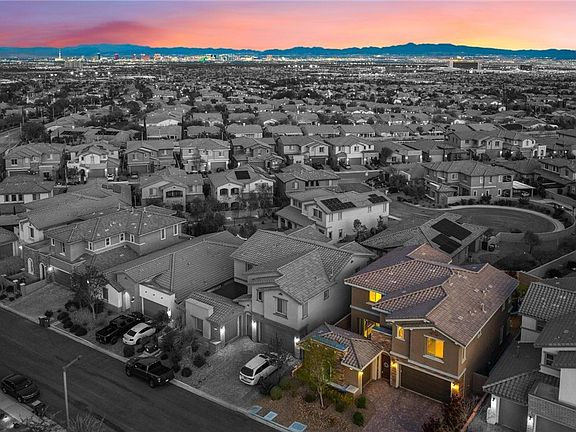 3rd image of 11851 Cogoleto Ave