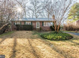7323 Masonville Dr, Annandale, VA 22003