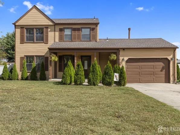 14 Argyle Ave, Blackwood, NJ 08012