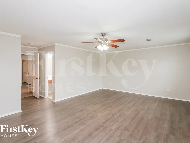7311 Rising Brook Dr — Photo 9