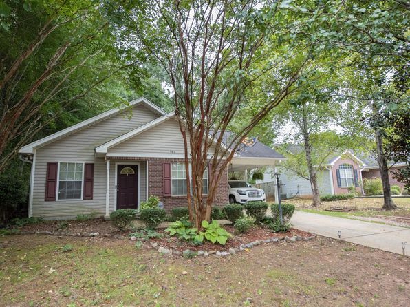 981 Pleasant Ave