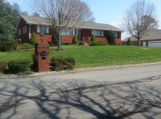5206 Wild Cherry Ln, Knoxville, TN 37918