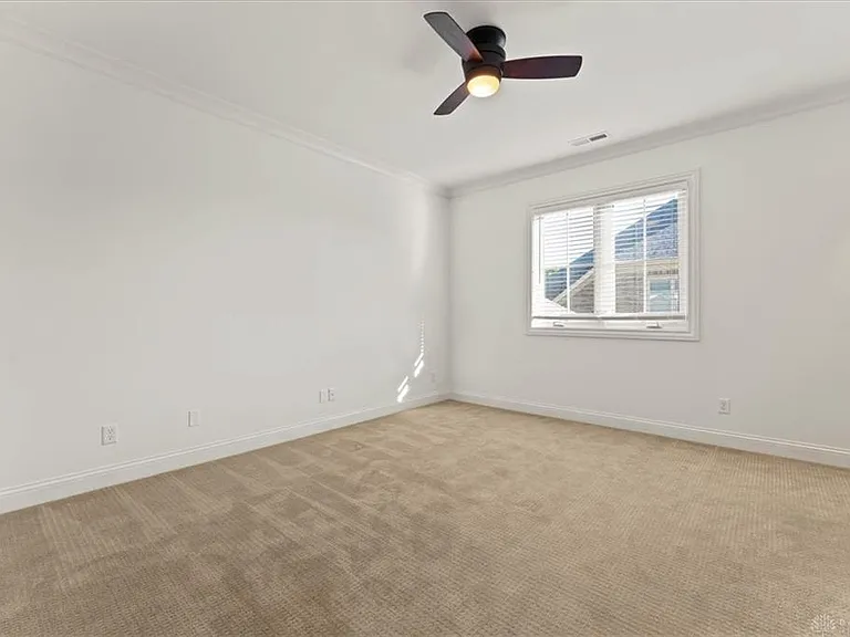 5369 N Shore Pl — Photo 32