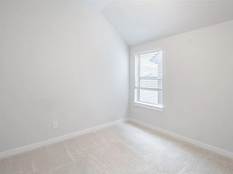 16647 Texas Hill Country Rd — Photo 25