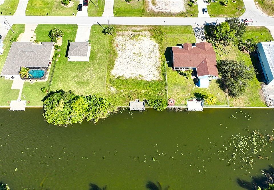 1st image of 24 SW 20th St