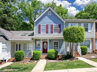 8115 Circle Tree Ln, Charlotte, NC 28277