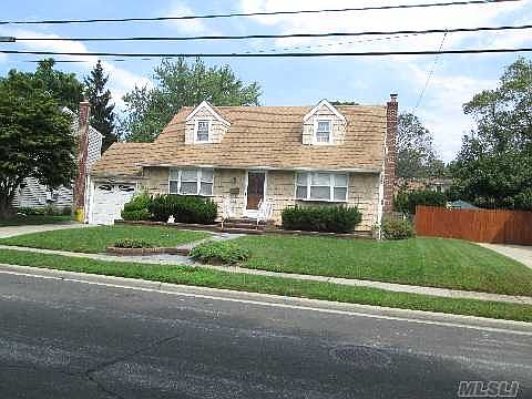 1st image of 9 Suggs Ln