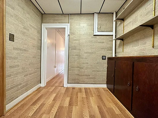 Rented by Capri Jet Realty Corp | media 9